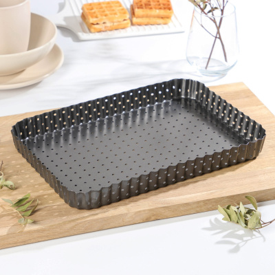 Форма перфорированная для выпечки 31×21×3 см, съёмное дно, антипригарное покрытие